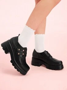 CUCCOO DOLLMOD 女士户外圆头坡跟厚底绣花面料水钻装饰时尚优雅日常及派对扣带黑色平底鞋