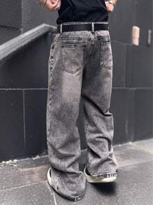 Manfinity Hypemode Loose Fit Men's Dark Wash Slant Pocket Jeans - Grey - View 2