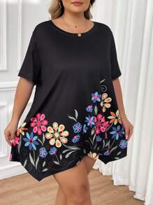 SHEIN CURVE+ Plus Size Zwart Gepositioneerd Grafisch T-shirt, Faux Borduurwerk, Zomer Resortkleding