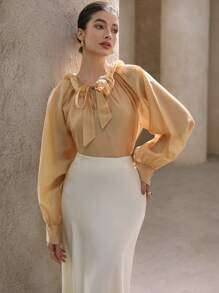 SHEIN Unity Französisches romantisches Satin-Kragen, doppellagiger Rüschenbesatz, Krawattenhals, langärmeliges Midi-Bluse-Top, Damen-Frühlings-Oberbekleidung - Gelb - Übersicht 1