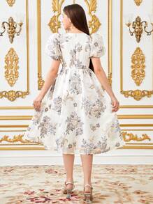 SHEIN 优雅花卉提花泡泡袖中长连衣裙，方形领口，适合少女的度假复古风格 - 白色 - 查看 4