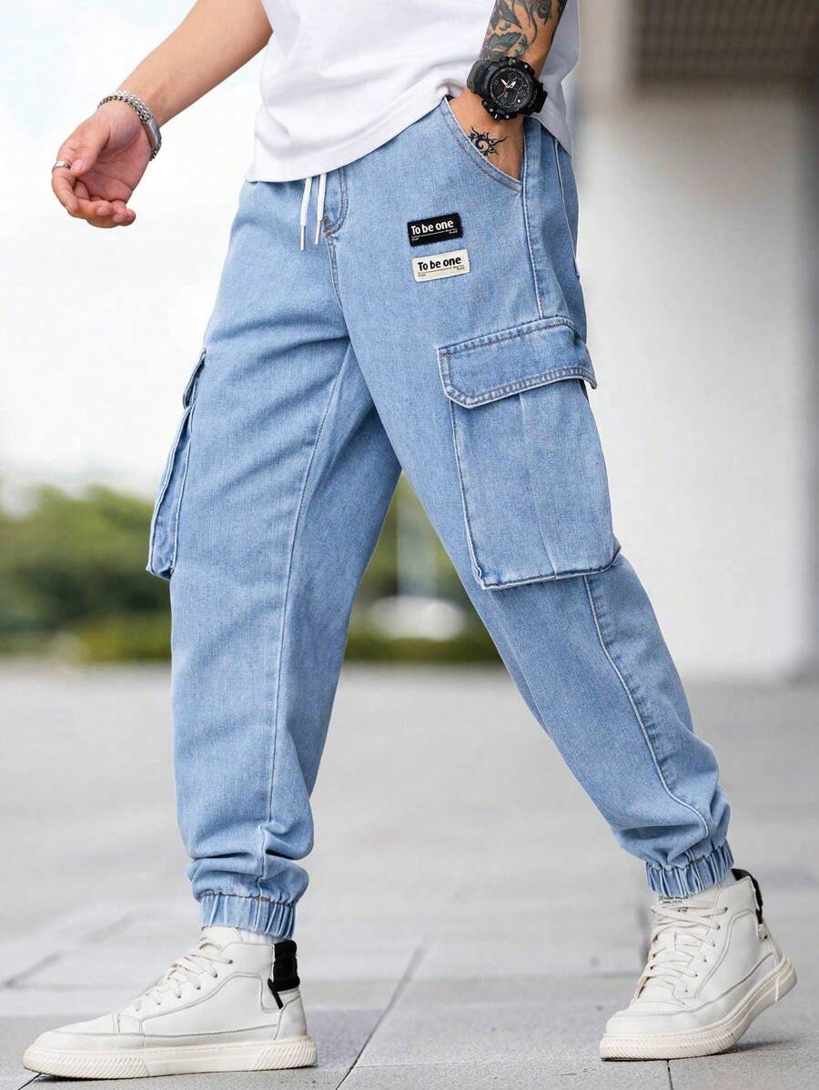 Manfinity Homme Loose Fit Men's Letter Patch Flap Pocket Cargo Jeans - Light Wash - View 1