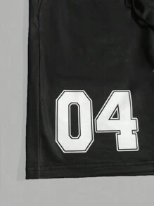 Manfinity EMRG Conjunto de camiseta de manga corta con estampado de letras y pantalones cortos para hombres