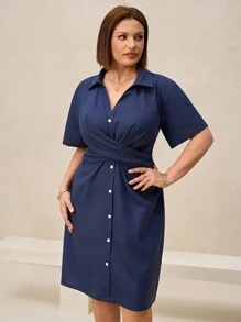 SHEIN Clasi 大码纯色前扣短袖休闲迷你连衣裙 - 藍色 - 查看 4