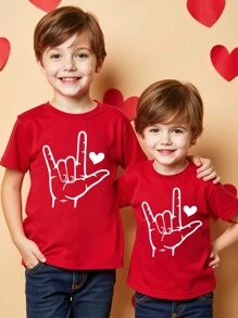 Valentine's Day Boys Casual Fashion Creative Minimalist Holiday Gesture Heart Pattern Basic Short Sleeve Children's T-Shirt Sibling Outfits Matching Outfits (2 Pieces Are Sold Separately) - Red - View 3