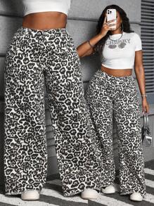 SHEIN SXY Plus Size Women's Jeans Leopard Print Loose Straight Pants Cotto Leopard Print Jeans Jeans Womenvalentine Day Pants Women Summer Baggy Jeans Y2k Baggy Jeans Women
