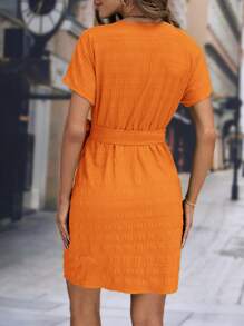 SHEIN Clasi 女士纯色裹身系带短袖休闲连衣裙 - 橘色 - 查看 2