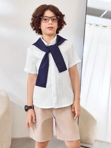 SHEIN 3 件套青少年男孩套装：纹理面料短袖衬衫、短裤、披肩；2 件套服装 - 彩色 - 查看 4