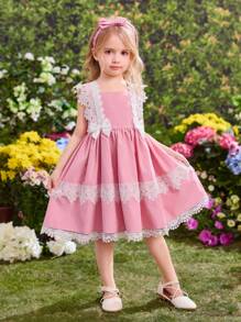 SHEIN Robe à encolure carrée de style princesse adorable pour jeune fille avec garniture de dentelle, décoration de nœud papillon et set de serre-tête assorti - Rose bonbon - Voir 3