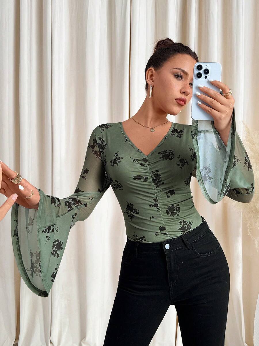 SHEIN Clasi Women's V-Neck Flare Sleeve Mesh Slim Fit Blouse, Ideal For Easter, Valentine's Day Outfits Festival