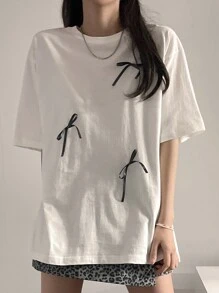 DAZY Camiseta de mujer de cuello redondo con ajuste holgado y lazo - Blanco - Ver 5