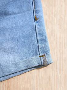 SHEIN Young Girl Y2K Blue Casual Basic Denim Shorts,Kid Girls Spring And Summer Casual Vacation Country Boho Wear, Beach Outfits For Kid Girls,Western Street Wear For Girl - Light Wash - View 4