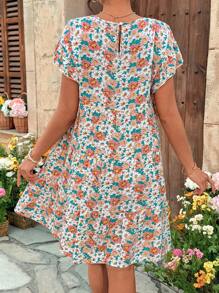 SHEIN Maternity Floral All-Over Print Dress