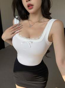 DAZY 女士蕾丝拼接蝴蝶结装饰方领修身长袖背心 - 白色 - 查看 8