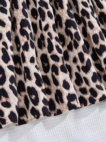 SHEIN Vestido de primavera e verão para meninas adolescentes/retro elegante/preto de malha com decote redondo e mangas curtas/com estampa de leopardo, bainha/cintura - Multicolorido - Ver 3