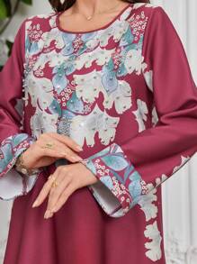 Al Najma 女士珍珠缀饰印花长袍 - 玫紅色 - 查看 3