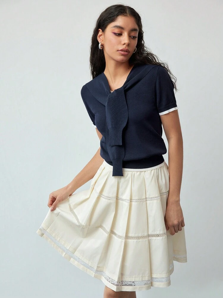 MOTF STUDIO CONTRAST TRIM V NECK KNIT TOP