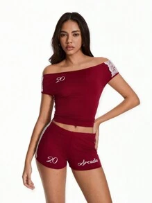 TRNVIE Conjunto de ropa deportiva sexy de encaje, con camiseta de cuello asimétrico y pantalones cortos de cintura baja
