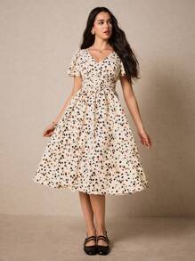 Poéselle 女士夏季度假风格全花卉印花 V 领荷叶边短袖长裙、超长茶歇裙、Cottagecore Bridgerton - 杏色 - 查看 5