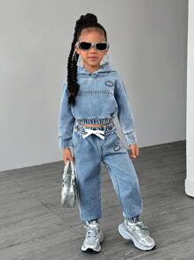 SHEIN Playful Pals 女孩年轻女孩休闲牛仔连帽衫和运动裤 2 件套，时尚休闲日常穿着，柔软透气，春秋季 - 中等水洗藍 - 查看 1