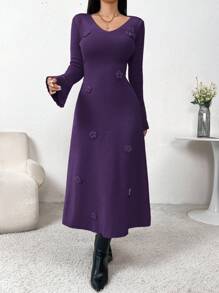 Modelyn 女式 3D 花卉装饰喇叭袖纯色针织紫色毛衣连衣裙，适合秋冬季