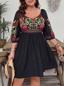 SHEIN VCAY Plus Size Black Heart Neckline Floral & Animal Retro Print A-Line Mini Dress, Boho Casual Resort Vacation Dress, Valentine,Beach Dress Sundress,Holiday Outfits