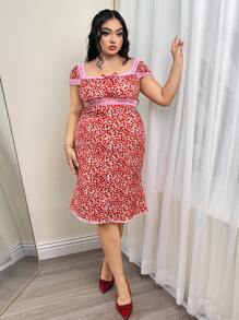 SHEIN ICON Plus Size Ditsy Floral Dress With Square Neck And Lace Trim Decor, Suitable For Valentine's Day Date Outfit - Multicolor - View 6