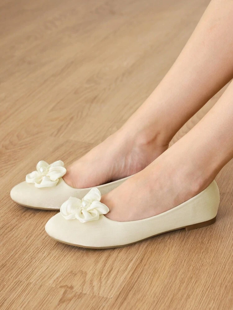 CUCCOO HITCHD Apricot Floral Print Round Toe Flat Shoes For Women, Cute & Elegant For Commuting, Dating, Wedding, Office, Formal Events