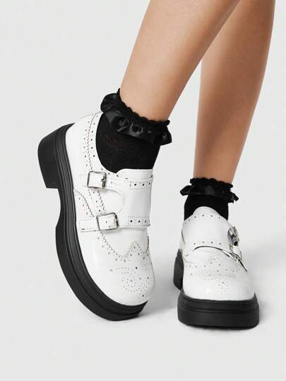 Fairycore Women's Closed Toe Gothic Punk Rock Style Mary Jane Platform Shoes, Vintage Oxford Brogue White Loafers, High Heeled & Thick Sole Flats Spring Shoes Spring Break Easter