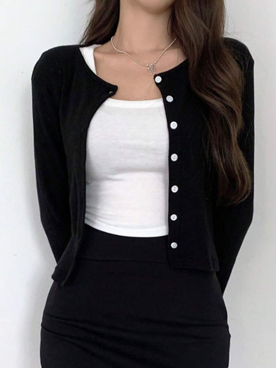 DAZY 女士纯色长袖单排扣圆领镂空T恤，秋季服装 - 黑色 - 查看 1