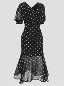 Rometta Plus Size Women's Black & White Polka Dot Mid-Sleeve Fishtail Hem Dress - Black - View 3