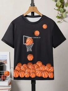 SHEIN Camiseta de manga corta de ajuste suelto con estampado de baloncesto para niños