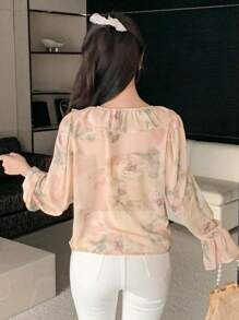 DAZY Blusa con estampado floral, mangas acampanadas y lazo cruzado delantero, Blusa con volantes y mangas largas