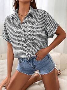 SHEIN Frenchy 女士休闲前扣短袖上衣，简约日常穿着 - 淺灰色 - 查看 5