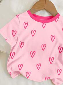 SHEIN Leap Crew 可爱手绘迷你粉色爱心图案，女宝宝休闲简约短袖圆领上衣适合夏季