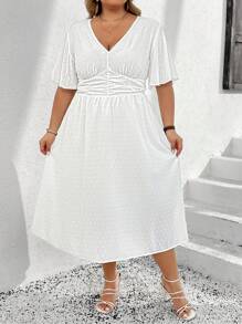 SHEIN CURVE+ Plus Size Women's Elegant Holiday Textured Polka Dot Butterfly Sleeve White Dress Boho Vacation - White - View 4