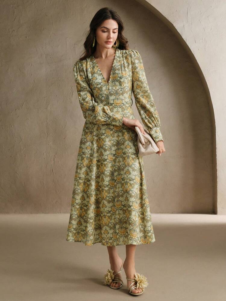 Abito elegante retrò con stampa vintage, scollo a V, perline e linea a ruota, vestito da donna per la primavera