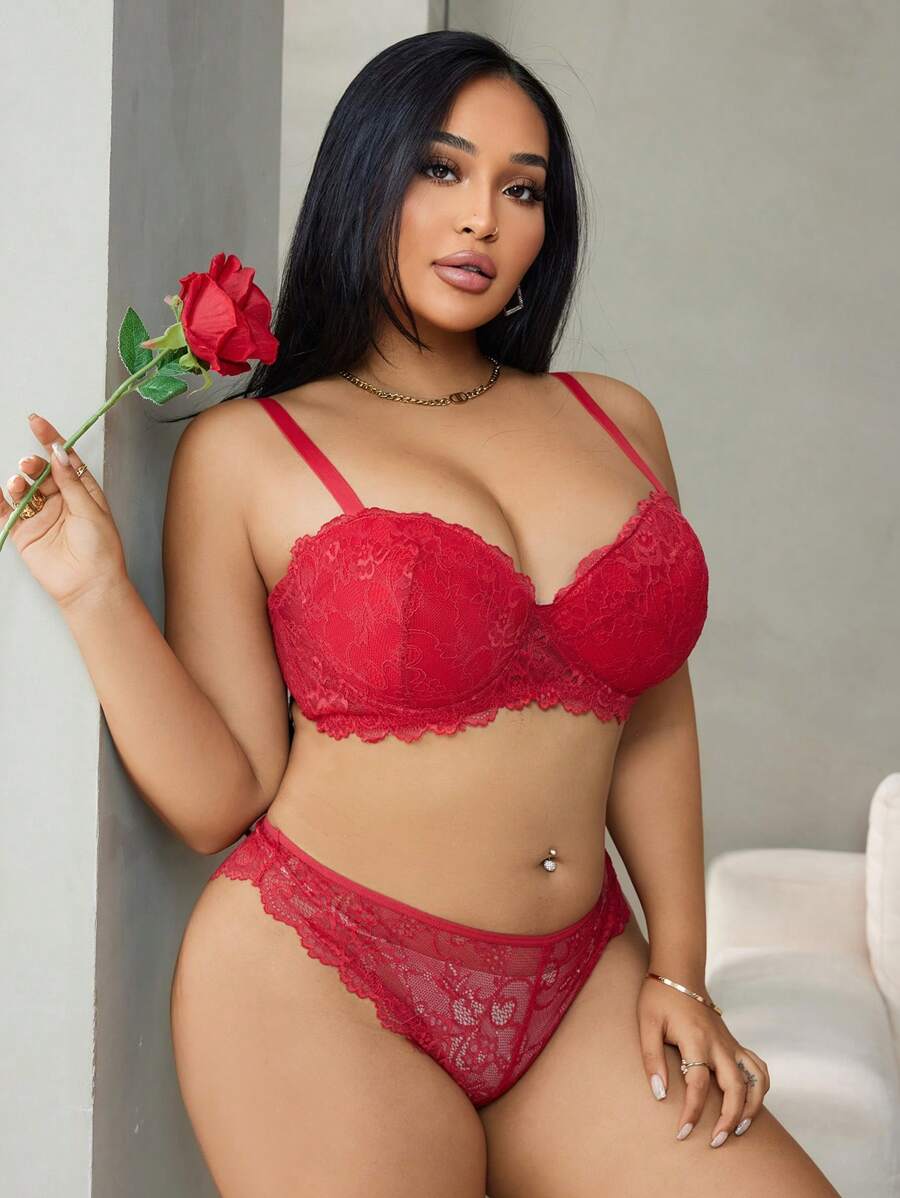 Plus Size Plain Lace Trim Simple Fitted Casual Wireless Lingerie Bra Set - Red - View 1