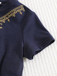 Cozy Pixies Baby Jungen Muster bestickte Stehkragen Kurzarm Romper Shorts, lässig & vielseitig, geeignet für Sommerwetter, drinnen und Outdoor