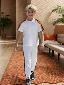 SHEIN 2pcs/Set Tween Boys' White Summer Casual Vacation Outfit,Loose Color Block Round Neck T-Shirt And Pants Set For Schooling,Daily Sports,Spring&Summer - White - View 1