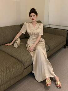 DAZY 女士醋酸纤维宽松交叉上衣和裙子 2 件套