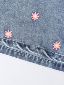 Conjunto de 2 piezas de estilo Y2K para vacaciones para niñas preadolescentes, nuevo y a la moda, conjunto versátil diario casual con top de tirantes acanalado floral de efecto vintage desgastado y shorts de efecto denim - Azul lavado medio - Ver 5