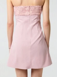 SHEIN Unity Valentine 优雅漩涡花卉装饰拼接抹胸 A 字迷你连衣裙 - 粉色 - 查看 2