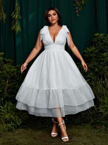 SHEIN Belle Plus Size New Elegant French Style Bridal Dress, V-Neck Sleeveless Polka Dot Mesh Wedding Gown With Draped Shoulder & Layered Hem - White - View 7