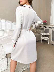 Contrast Color Fine Edged Embroidered Heart Pattern Women's Bath Robe - Apricot - View 2