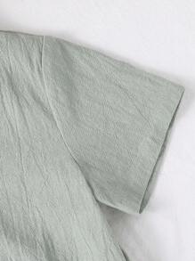 SHEIN Leap Crew 2 件套儿童休闲柔软面料 V 领设计短袖衬衫和舒适裤子套装，适合居家、休闲、外出和玩耍 - 薄荷綠 - 查看 7