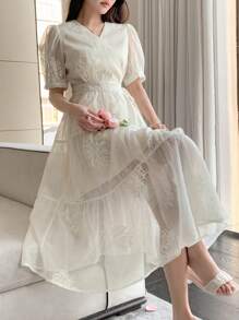 DAZY Robe longue pour femmes avec col oblique en dentelle, taille cintrée, volants