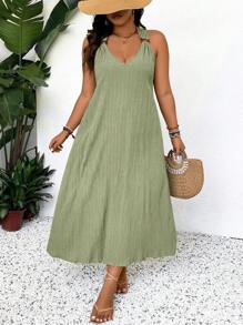 SHEIN Frenchy 大码夏季海滩 V 领长裙 木环装饰肩带 纹理飘逸面料海滩夏装 柔和色连衣裙 绿色长裙 夏季连衣裙 长滩连衣裙 海滩女装 夏季女装 - 薄荷綠 - 查看 5