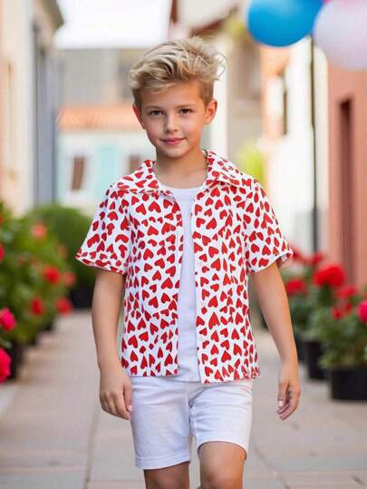 SHEIN Streecool Kids 男孩派对和街头时尚长袖有领衬衫，心形印花设计，舒适、耐用、适合娱乐和外出，适合夏季