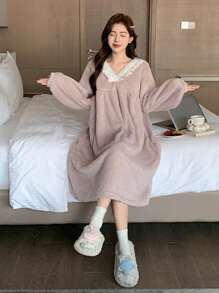 DAZY 法兰绒荷叶边宽松睡袍，可爱荷叶边下摆超大睡衣